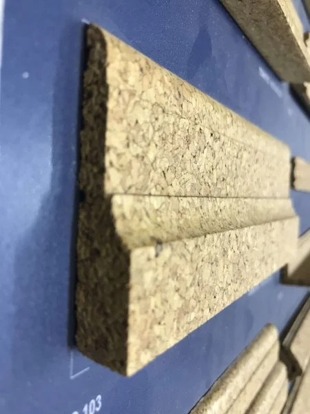 Плинтус пробковый ArtCorkDesing С 103 лакированный 12х65х910 мм в Челябинске