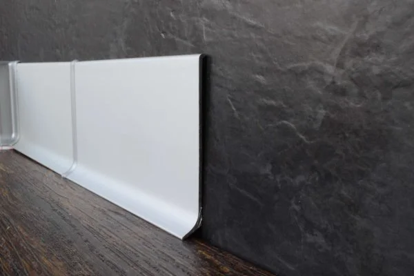 Алюминиевый плинтус ЭлитПроф Анодированный Плоский (60х11х2500 мм) в Челябинске