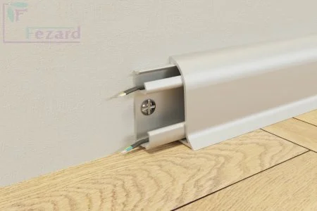 Алюминиевый плинтус Fezard Серебро 43х22х2,5м в Челябинске