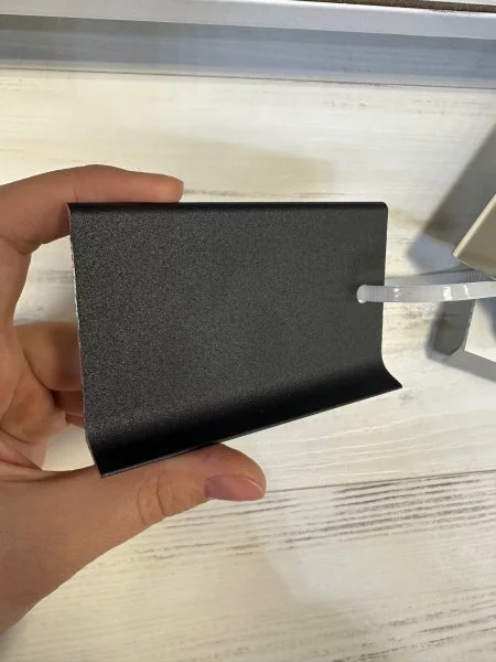 Алюминиевый плинтус Bonkeel ПЛ80 515л Черный (78,5х11,2х2500мм) в Челябинске