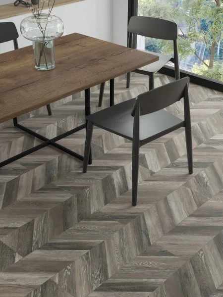 Ламинат Egger PRO 8/33 4V Large Дуб Кестинкорт Шоколад левая EPL240F4CL в Челябинске