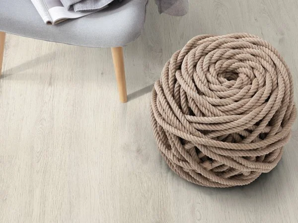 Ламинат Egger PRO 8/33 4V Дуб Кортина белый EPL034 в Челябинске