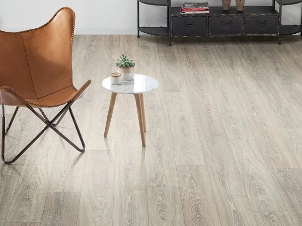 Ламинат Egger PRO 8/33 4V Дуб Бардолино серый EPL036 в Челябинске