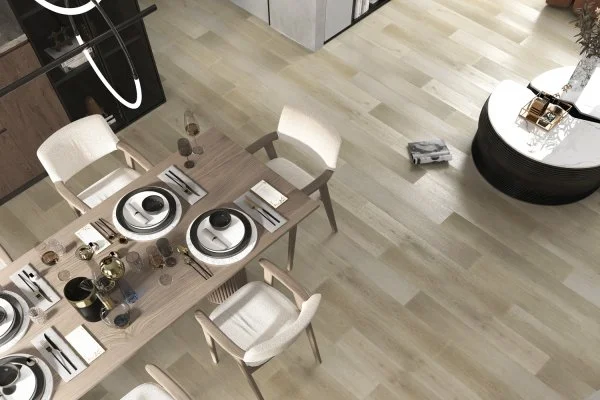 Кварц-виниловая плитка Refloor Fargo Comfort 1166-02 Дуб Спелый Миндаль (Градиент) в Челябинске